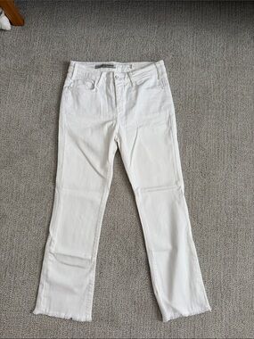 Pilcro White Straight-Leg Jeans with Raw Hem